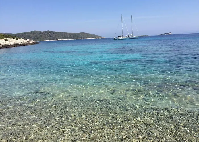 Culek Apartamento Rukavac (Vis)